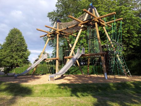 The massive and majestic Witney Towers climbing frame