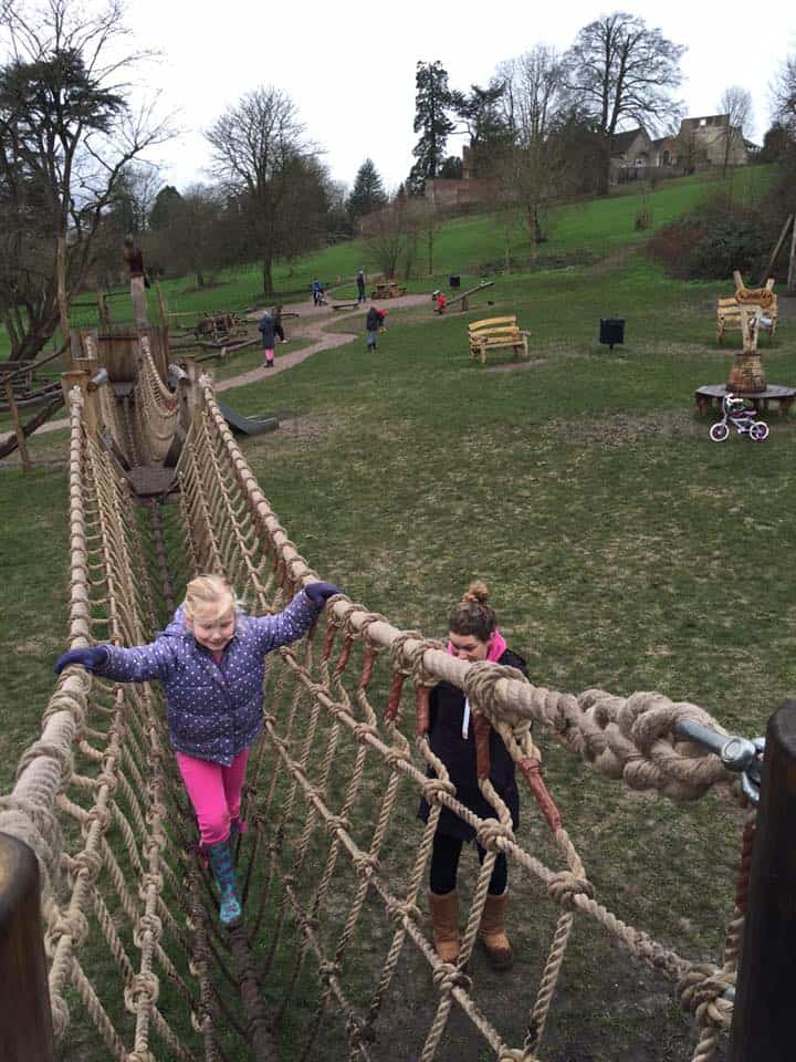 Farnham Park Play Area, Farnham, Surrey freeparks.co.uk
